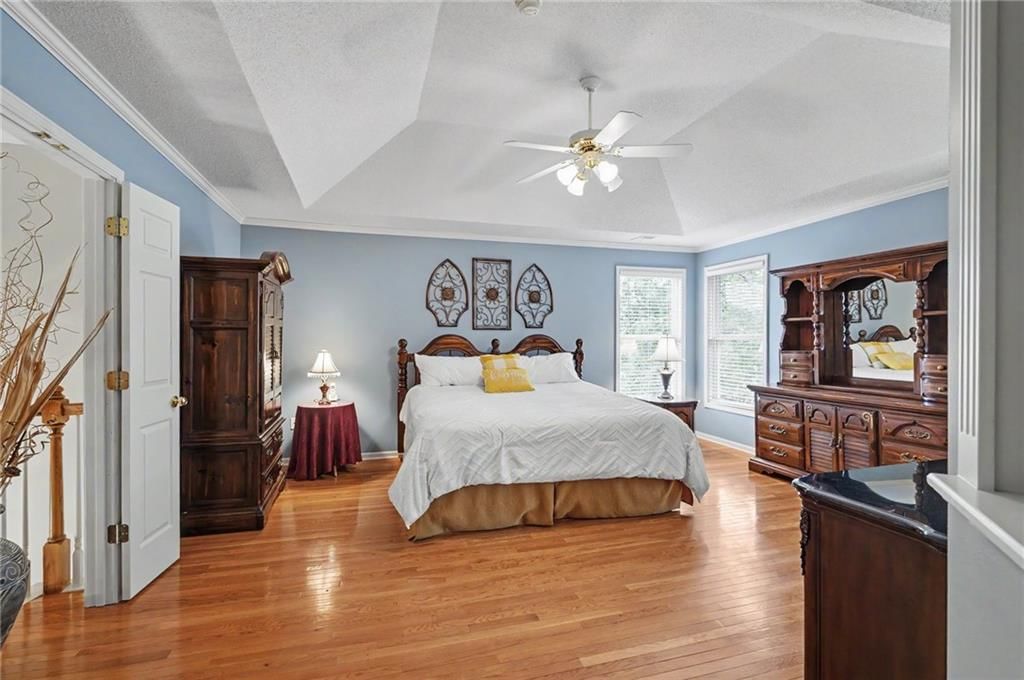 5910 W 154th Street — photo 33