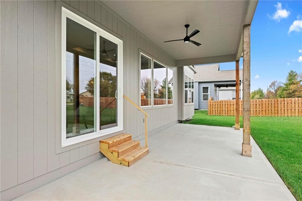 17135 S Barstow Street — photo 35