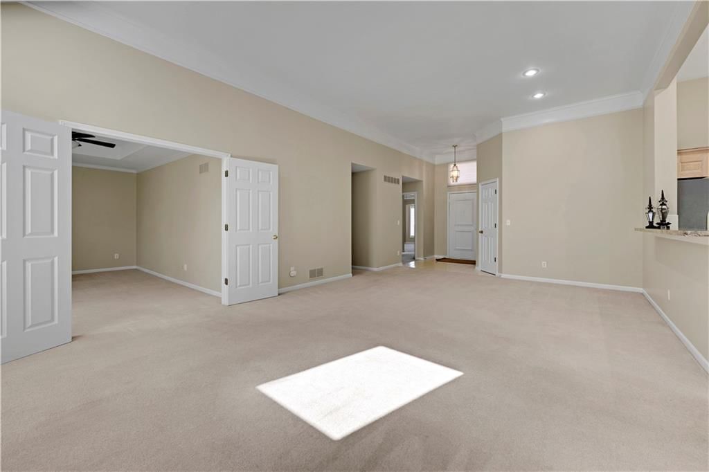 5232 W 121st Street — photo 13