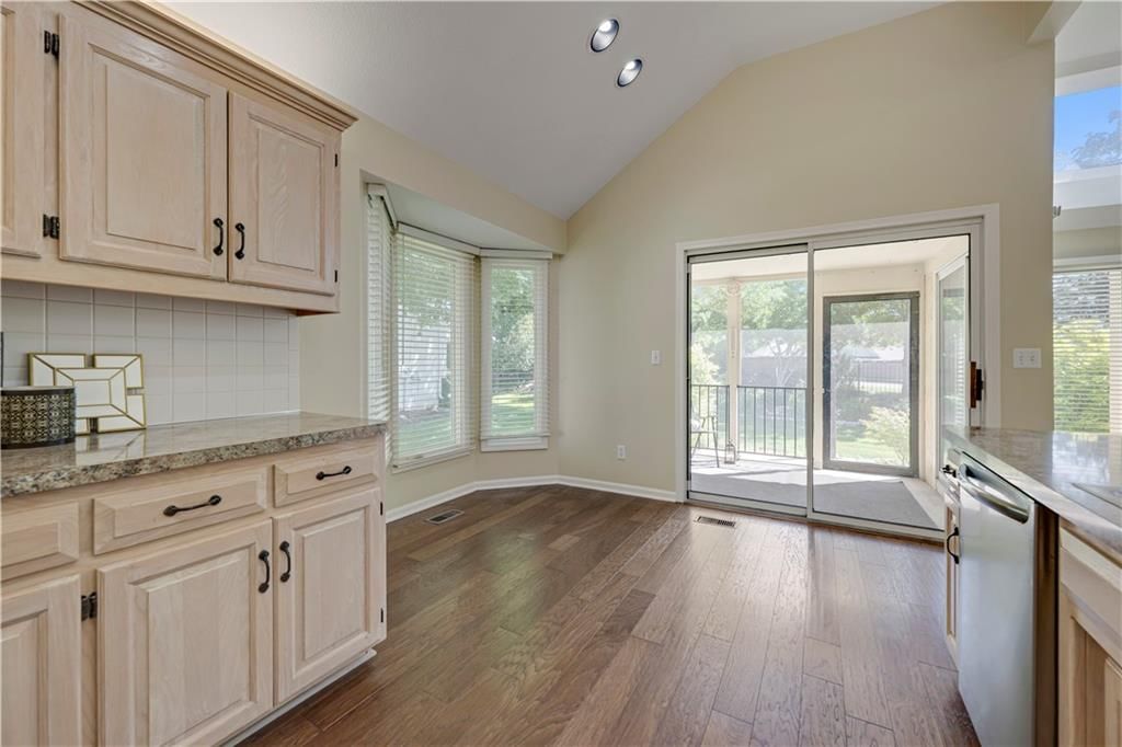 5232 W 121st Street — photo 18