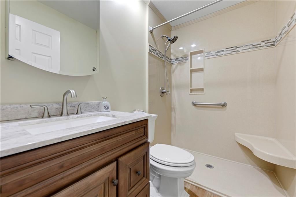 5232 W 121st Street — photo 22