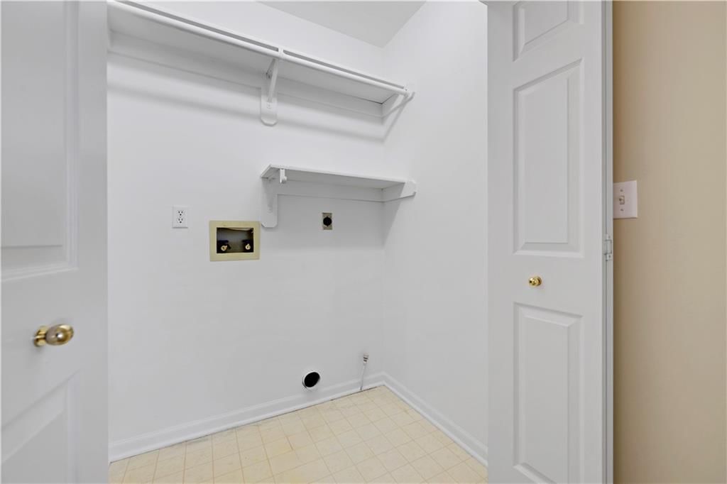 5232 W 121st Street — photo 24