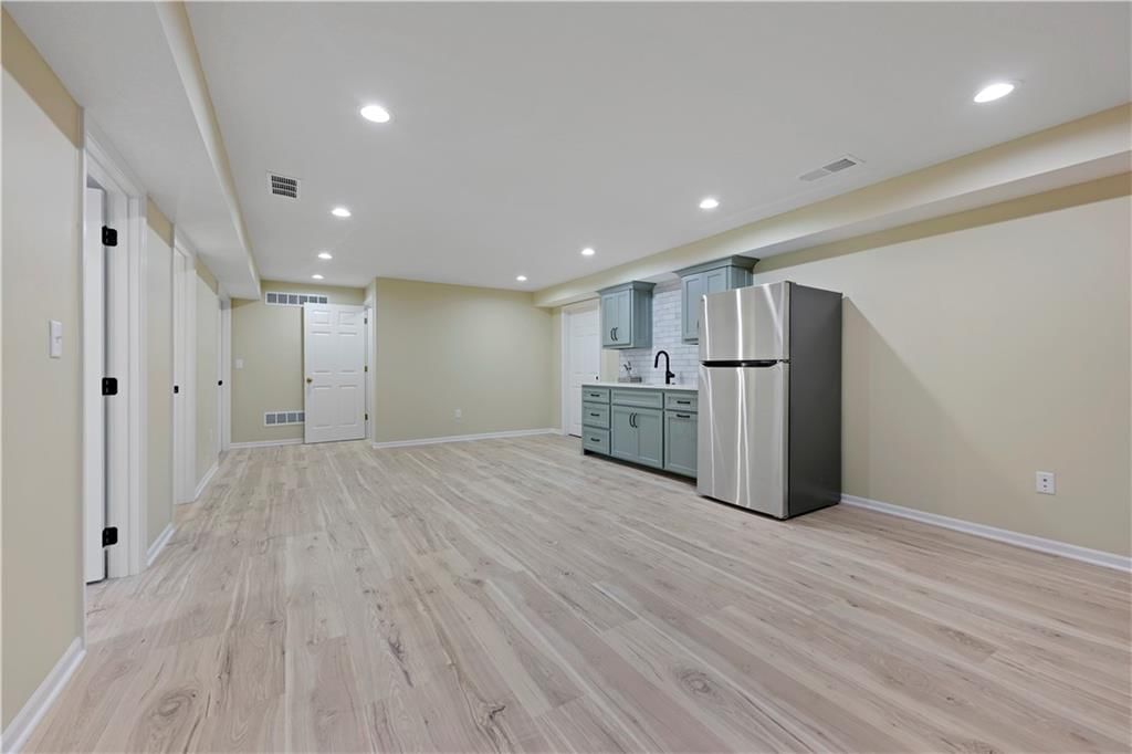5232 W 121st Street — photo 36