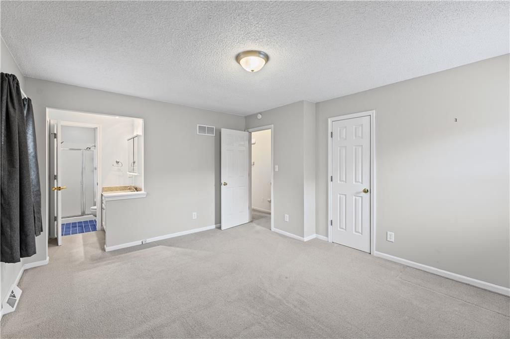 9700 N Charlotte Street — photo 18