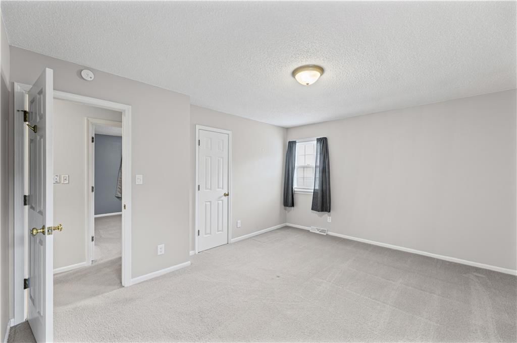 9700 N Charlotte Street — photo 19