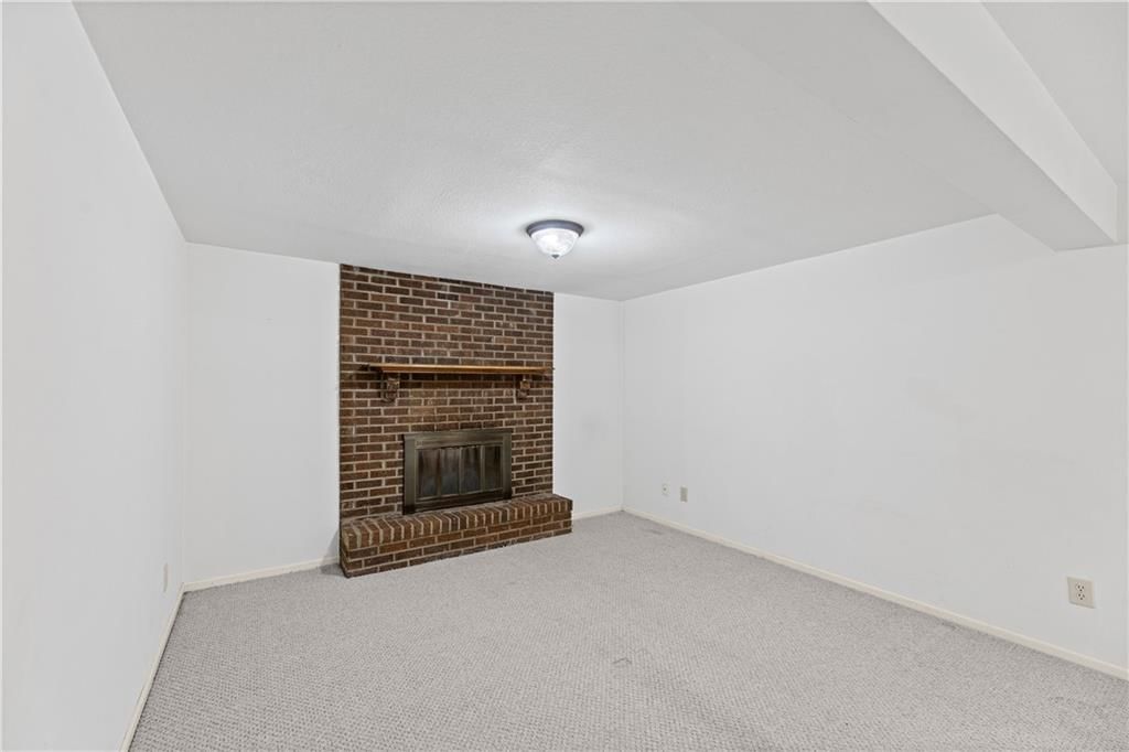 9700 N Charlotte Street — photo 20