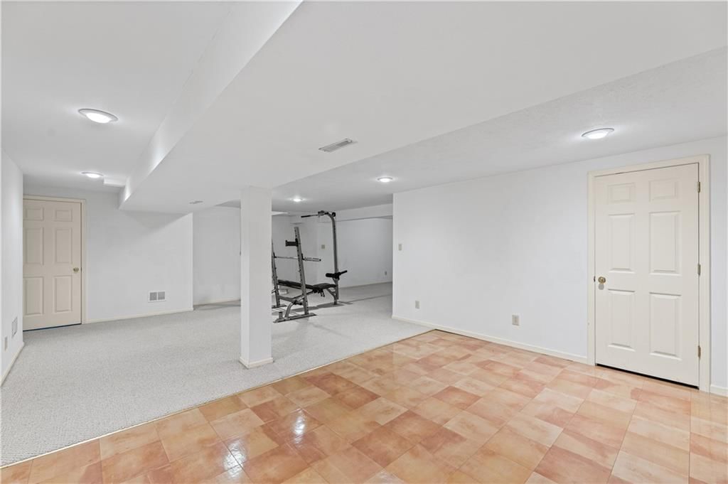 9700 N Charlotte Street — photo 24