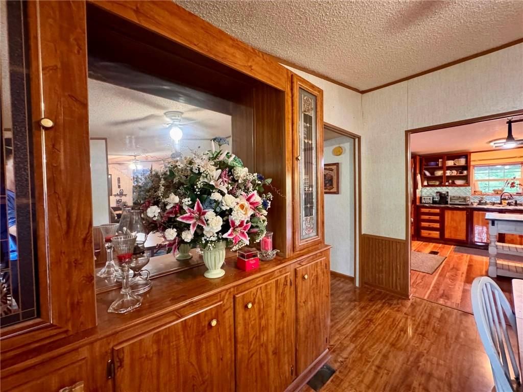 9534 Lakeview Drive — photo 7