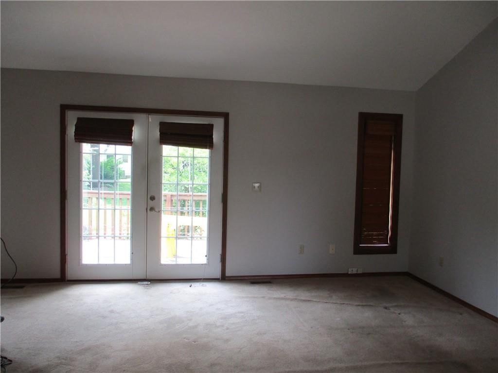 1542 S Elm Street — photo 12