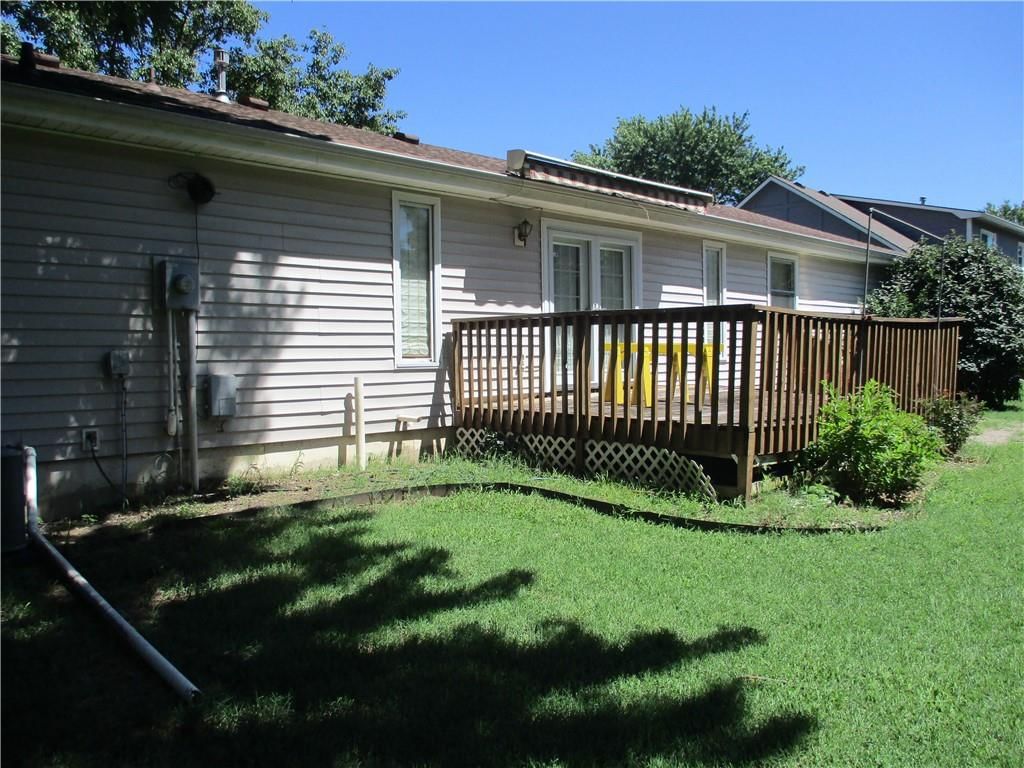 1542 S Elm Street — photo 25