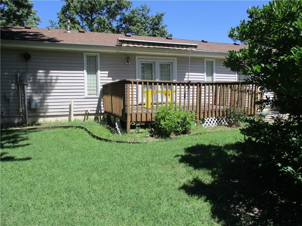 1542 S Elm Street — photo 26