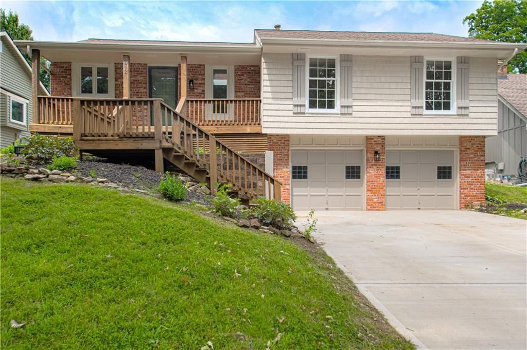 8612 N Harrison Street — photo 2