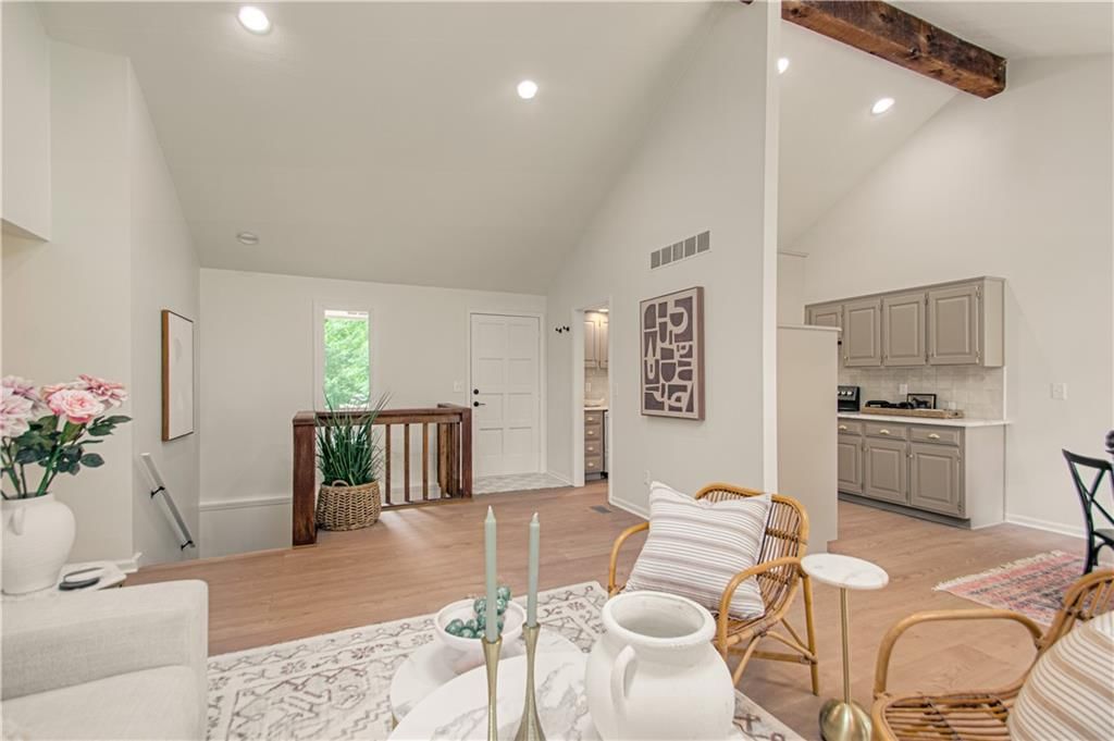 8612 N Harrison Street — photo 7