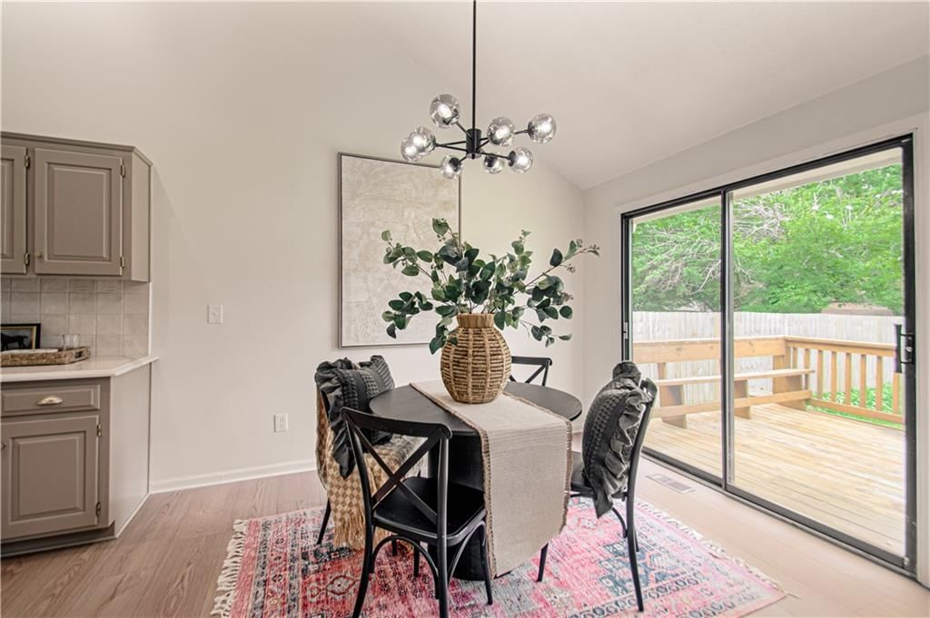 8612 N Harrison Street — photo 8