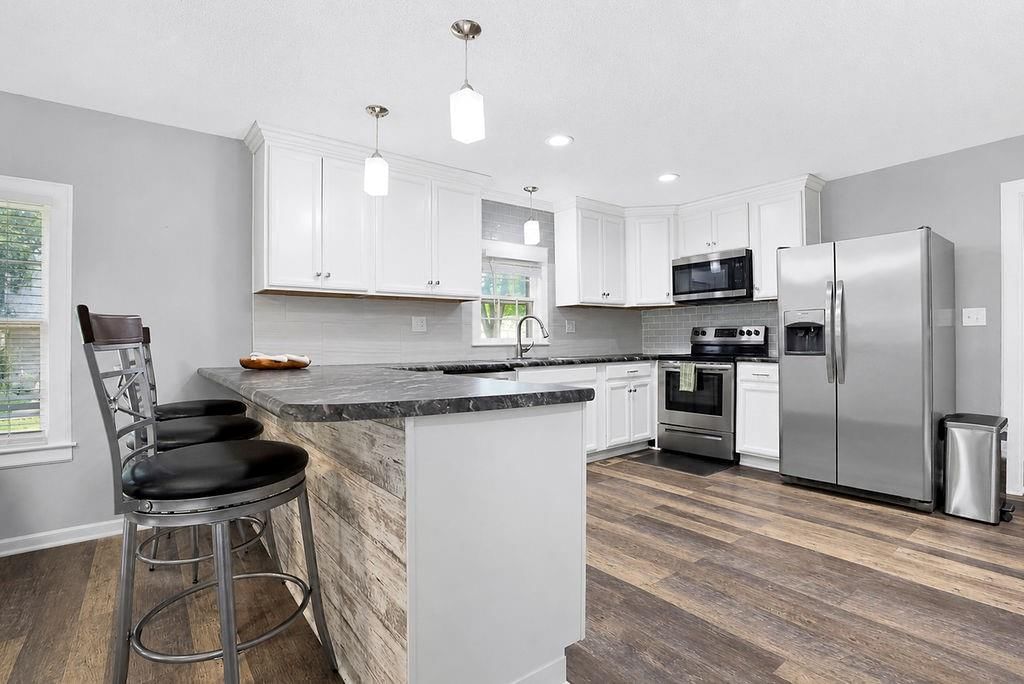 601 S Peoria Street — photo 8