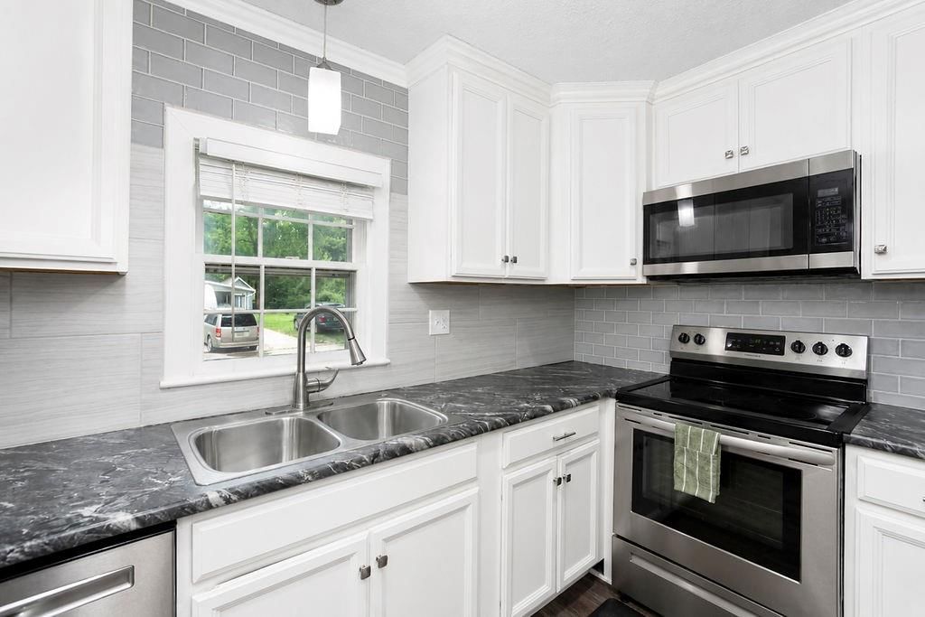 601 S Peoria Street — photo 12