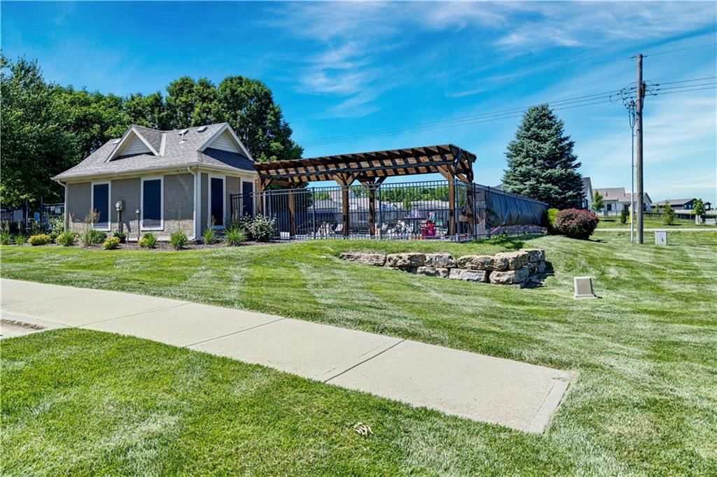 19480 W 207th Terrace — photo 33