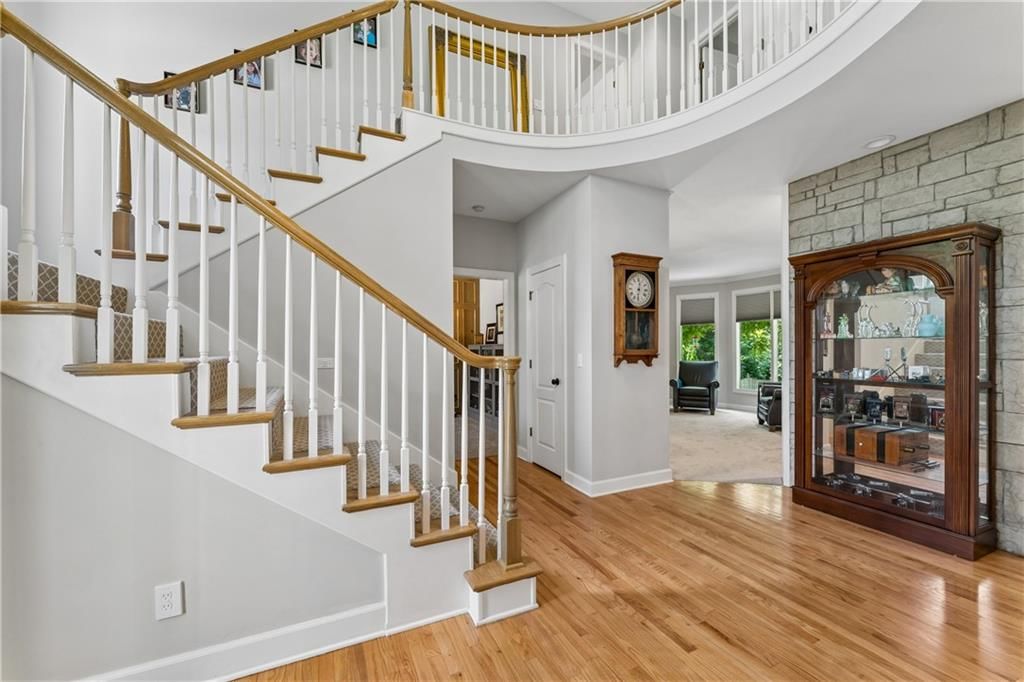 1325 Inverness Drive — photo 6