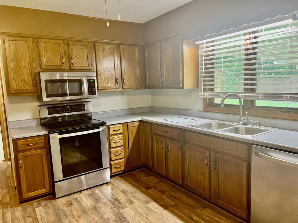 2708 Wilson Avenue — photo 8