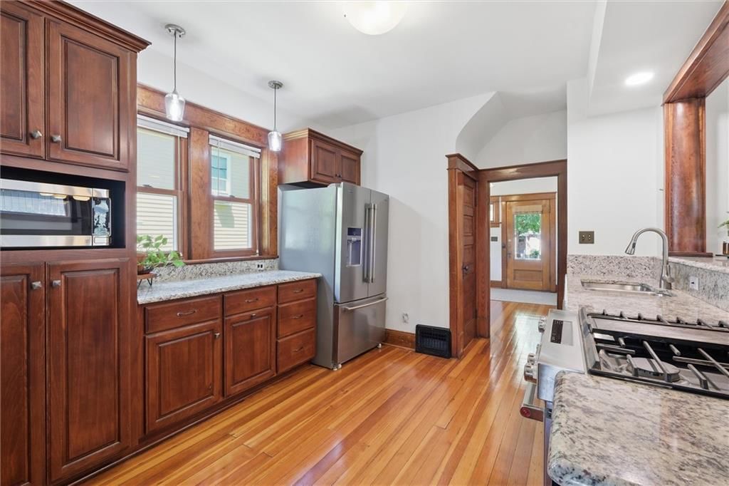 817 Maine Street — photo 15
