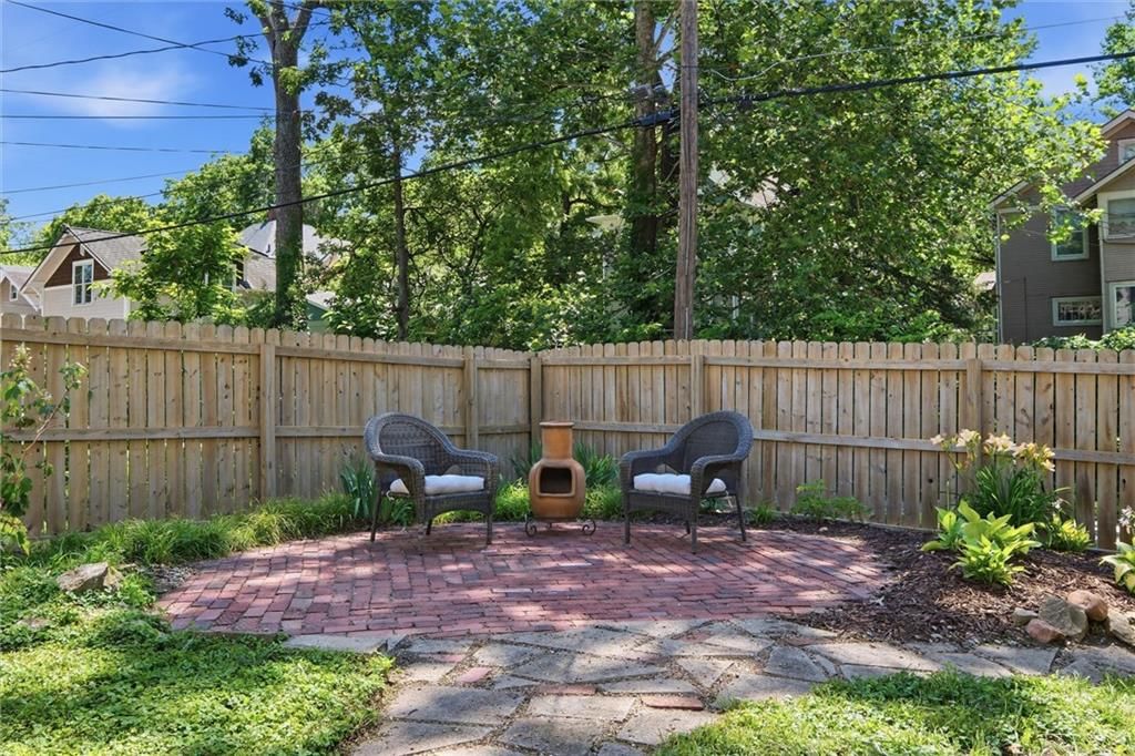 817 Maine Street — photo 32