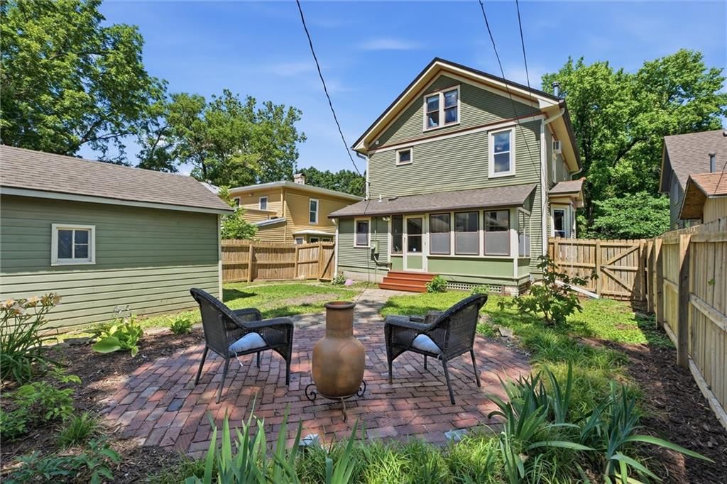 817 Maine Street — photo 33