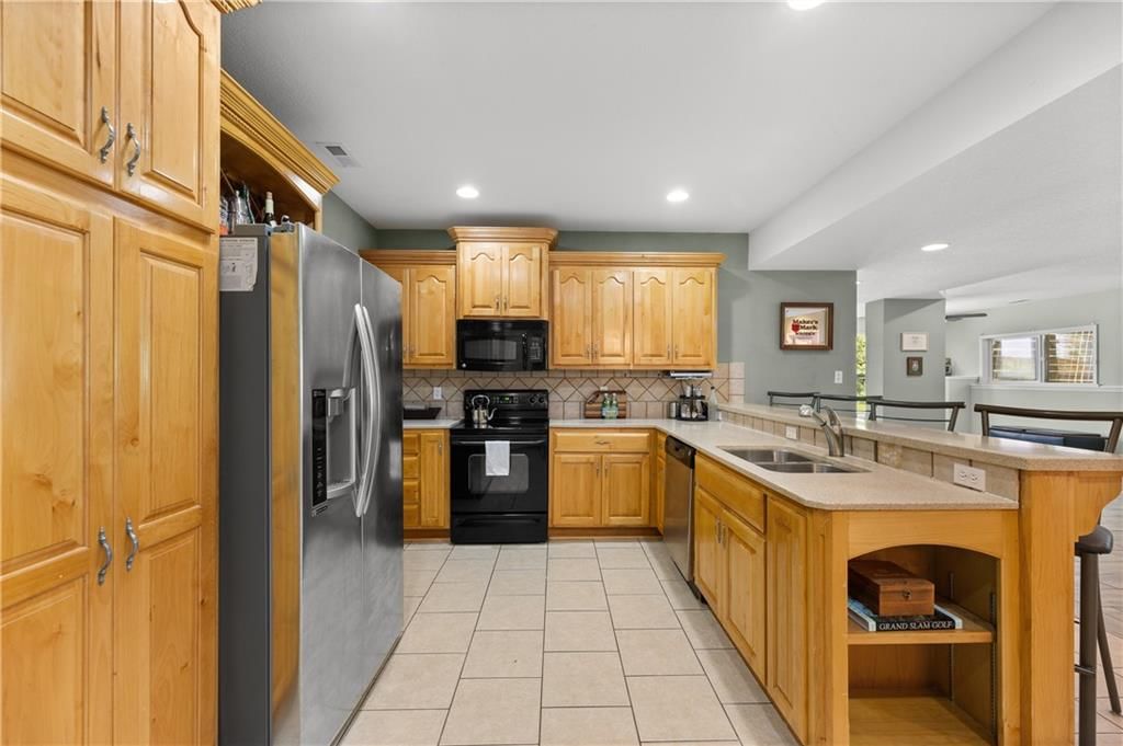 28265 Overbrook Road — photo 36