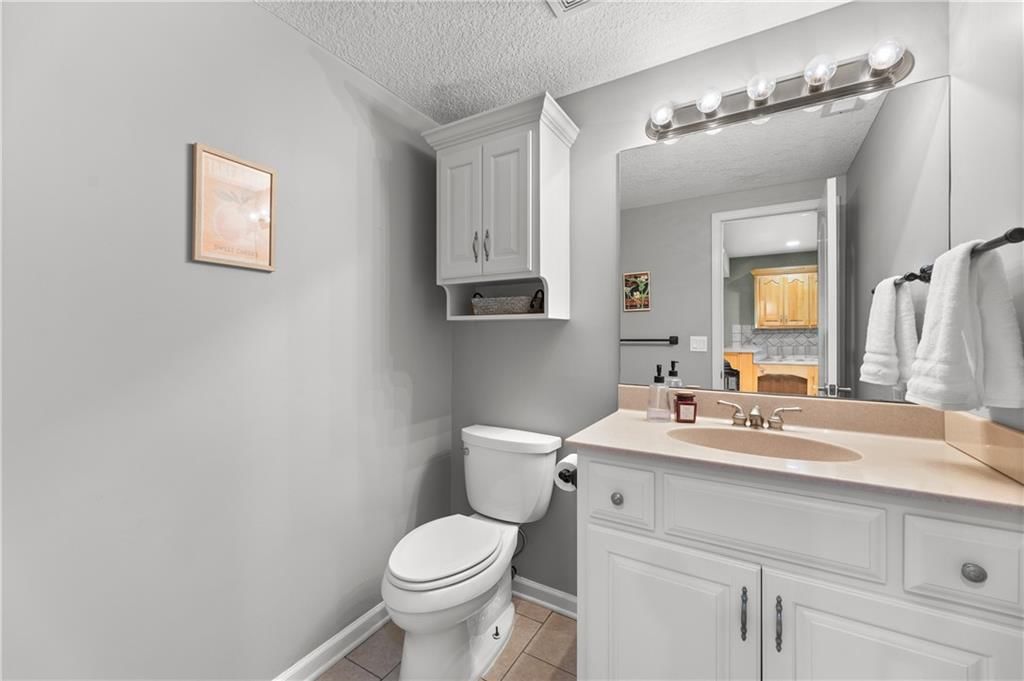 28265 Overbrook Road — photo 37