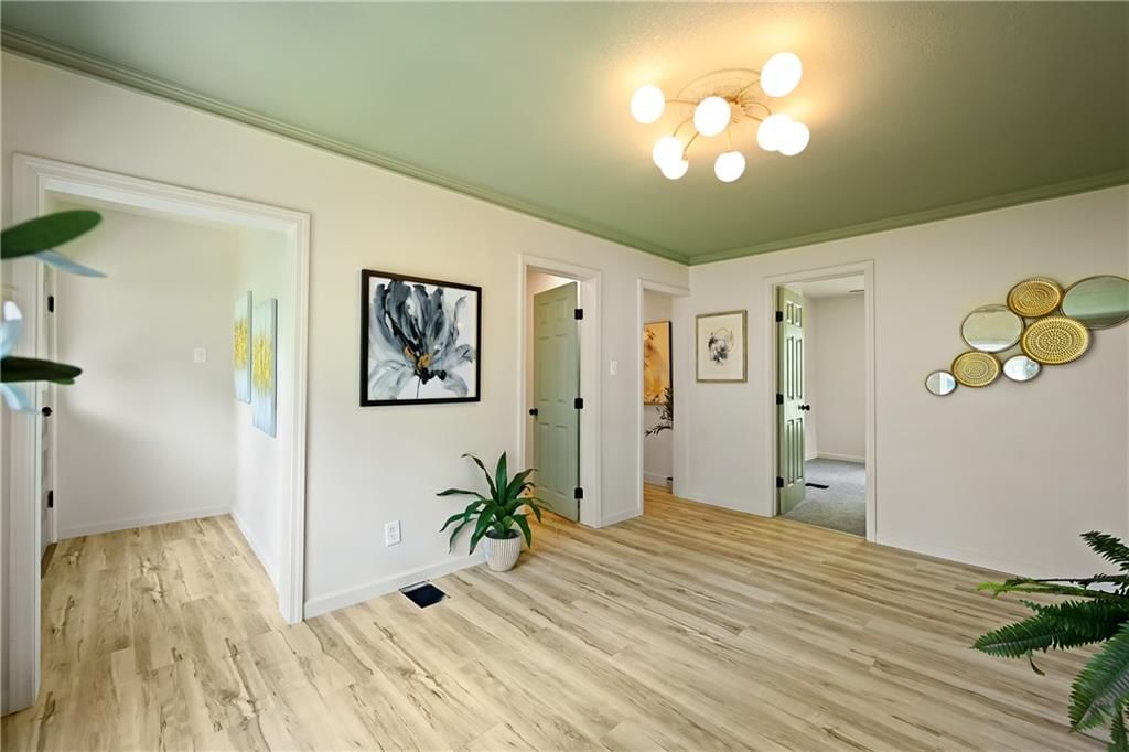 110 Campbell Street — photo 13