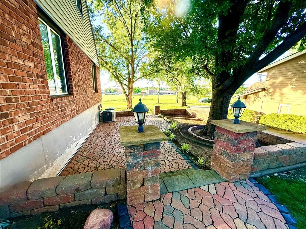 617 Meadow Lane — photo 9