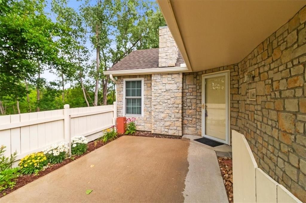 6014 Kensington Court — photo 4