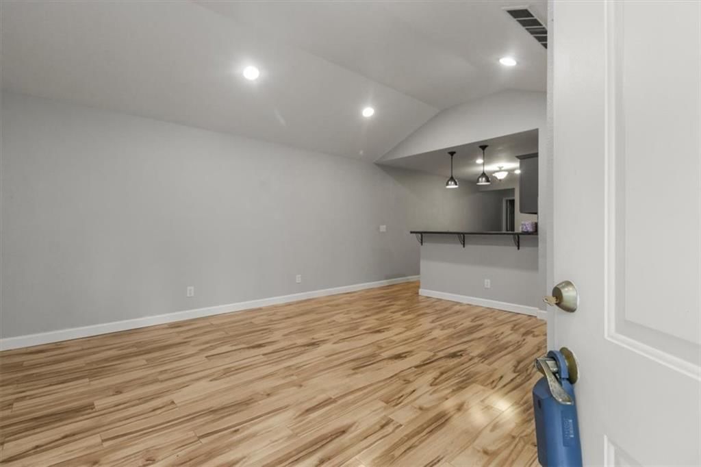 6014 Kensington Court — photo 5
