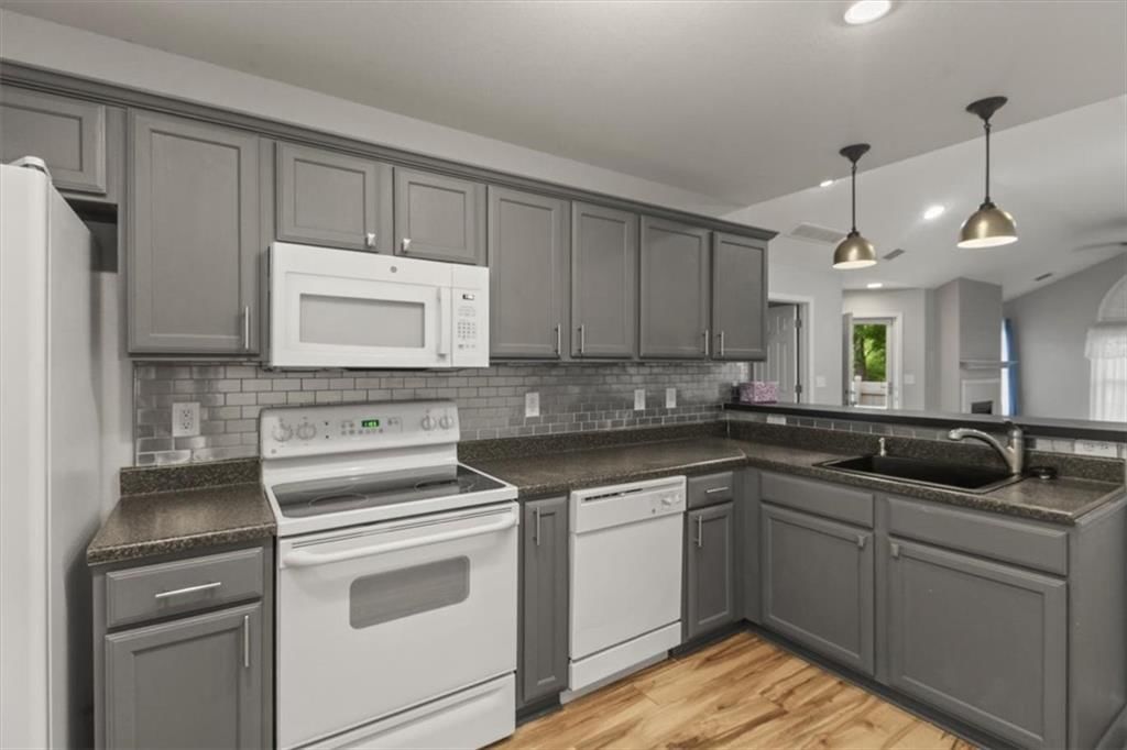 6014 Kensington Court — photo 10