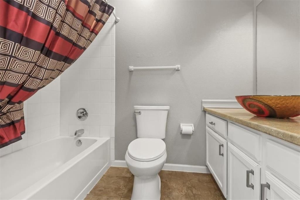 6014 Kensington Court — photo 13