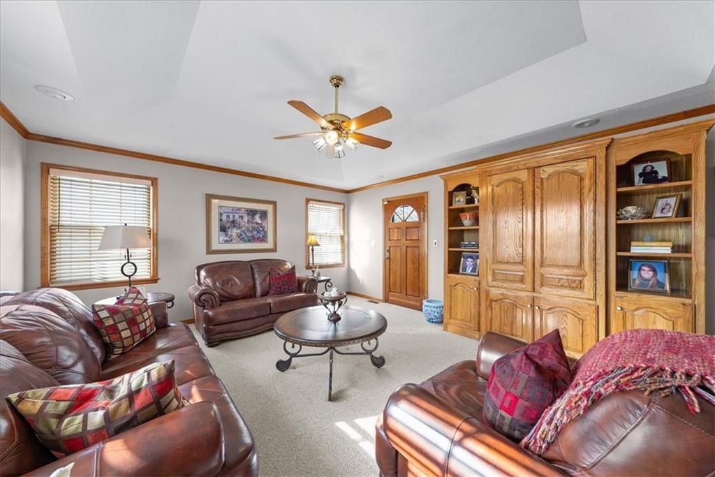 915 W 85th Street — photo 23