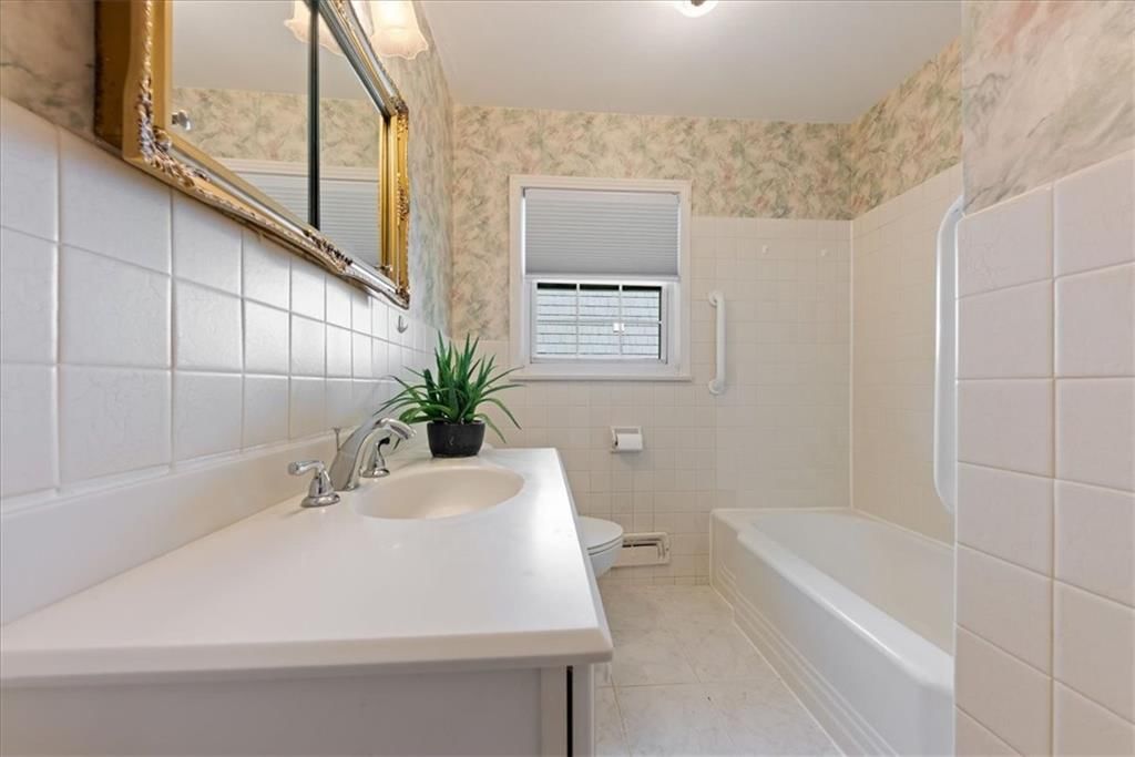 915 W 85th Street — photo 26