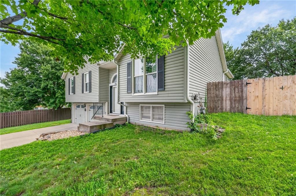 7933 N WYOMING Court — photo 4