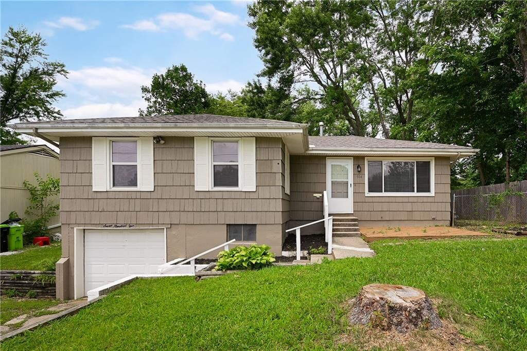 704 S Cedar Street — photo 1