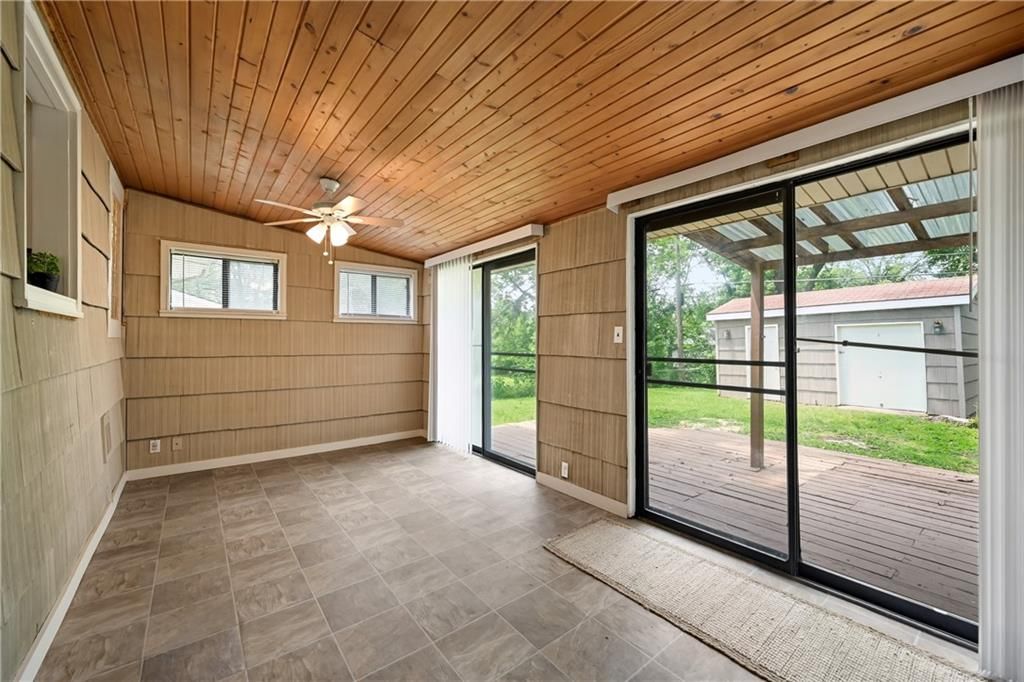 704 S Cedar Street — photo 21