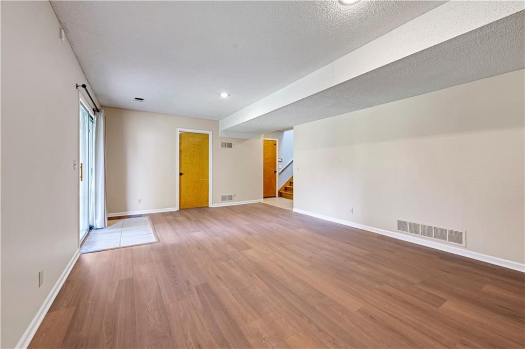 15768 Horton Court — photo 22