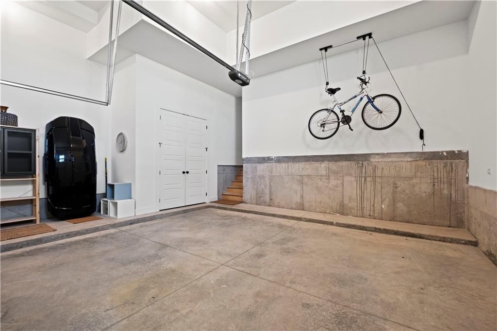 453 SW Longview Boulevard — photo 34