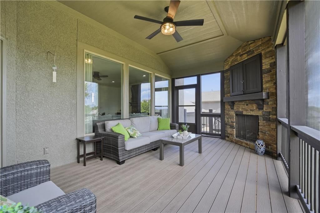 19718 W 94th Terrace — photo 21