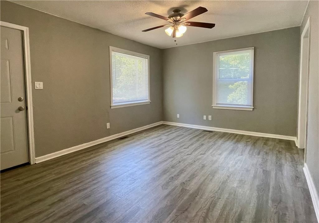732 W Stone Street — photo 12