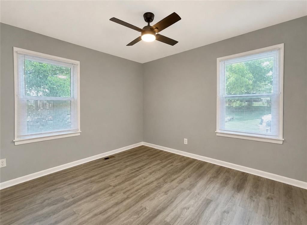 732 W Stone Street — photo 16