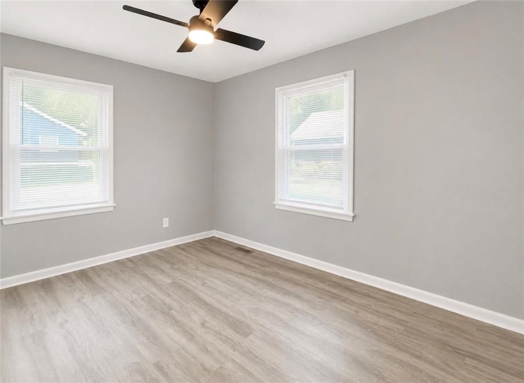 732 W Stone Street — photo 18