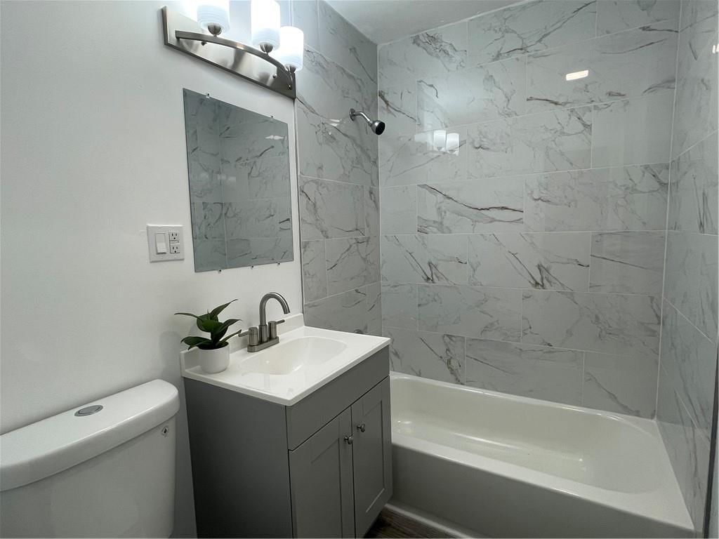 732 W Stone Street — photo 20