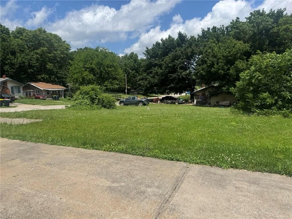 7412 Montgall Avenue — photo 4