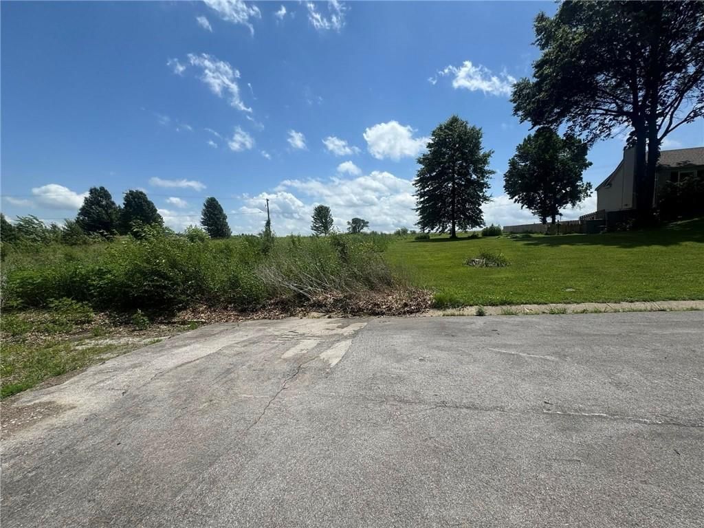 20619 Country Club Drive — photo 1