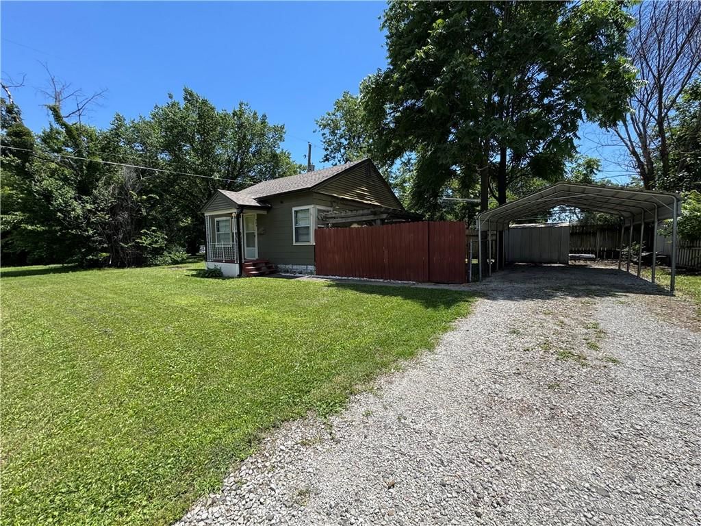 304 E Forest Street — photo 12