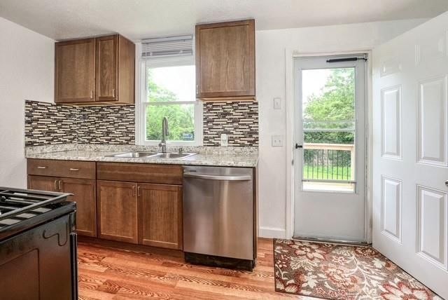4405 Elmwood Avenue — photo 12